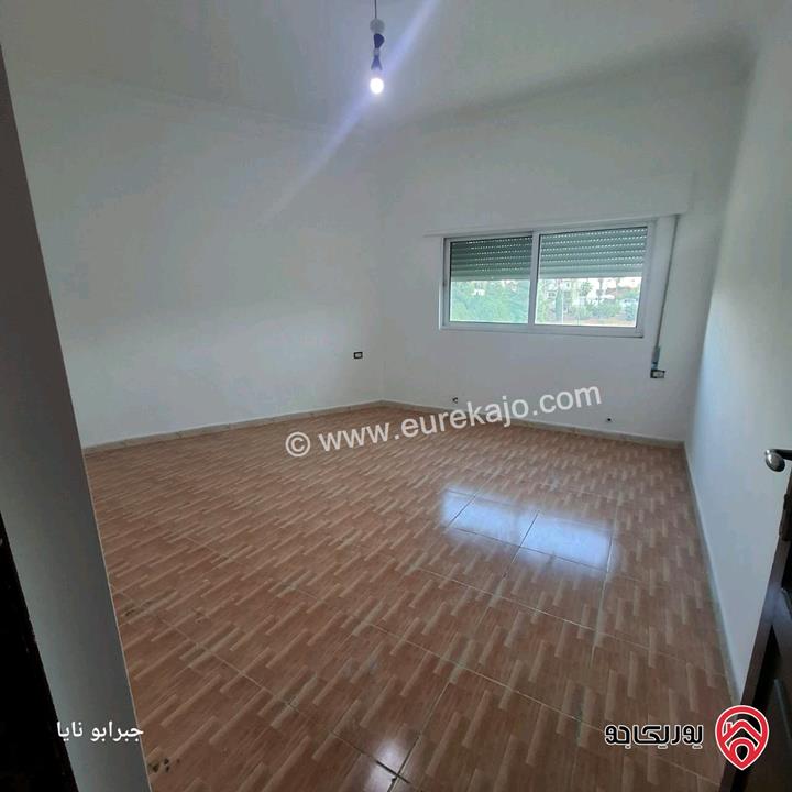 شقة فارغة مساحة 100م للايجار في عمان - دير غبار 