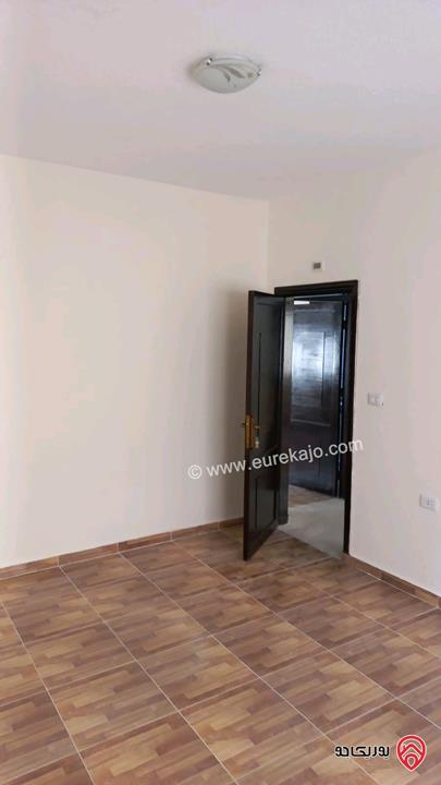 شقة طابق أرضي مساحة 130م للبيع في عمان - الجبيهة 