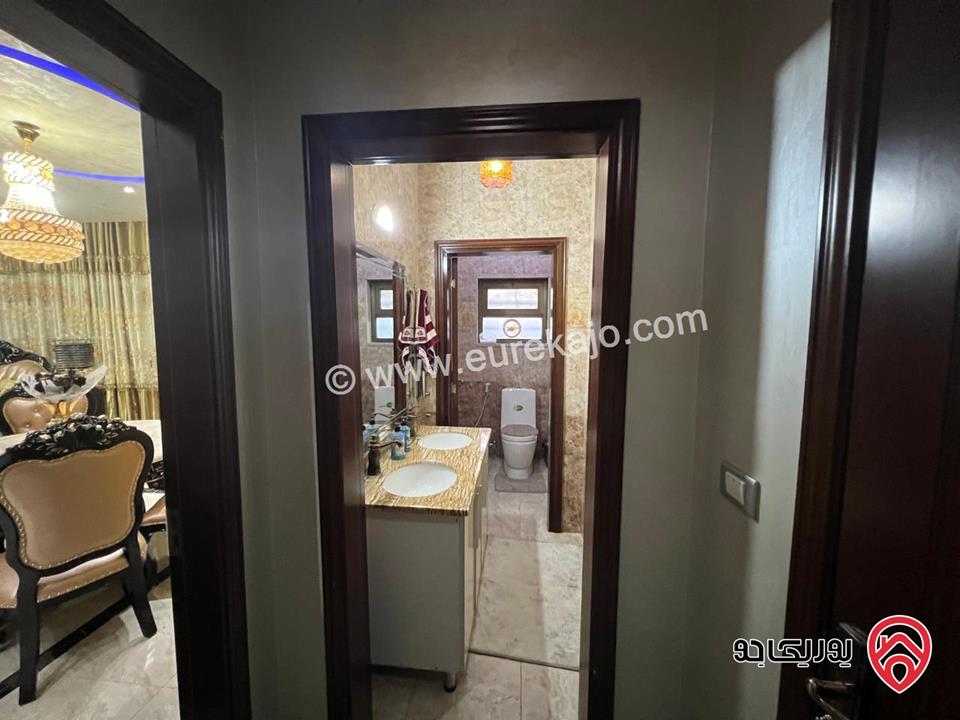 فيلا دوبلكس مساحة 550م على أرض 1030م للبيع في عمان - ضاحية الأمير علي طريق المطار 