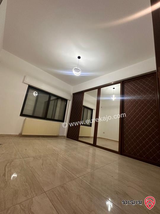 شقة طابق ثاني مساحة 220م للايجار في عمان - دير غبار 