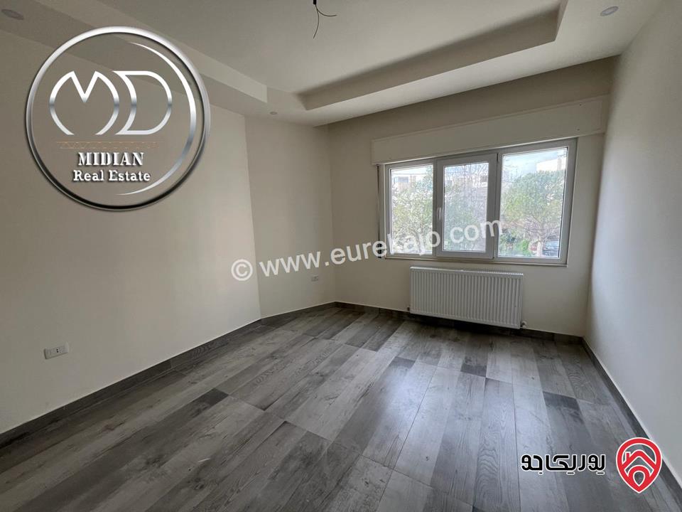 شقة دوبلكس جديدة للبيع في عمان - خلدا طابق أخير مع روف مساحة 210م مع تراسات اطلالة رائعة بسعر مميز