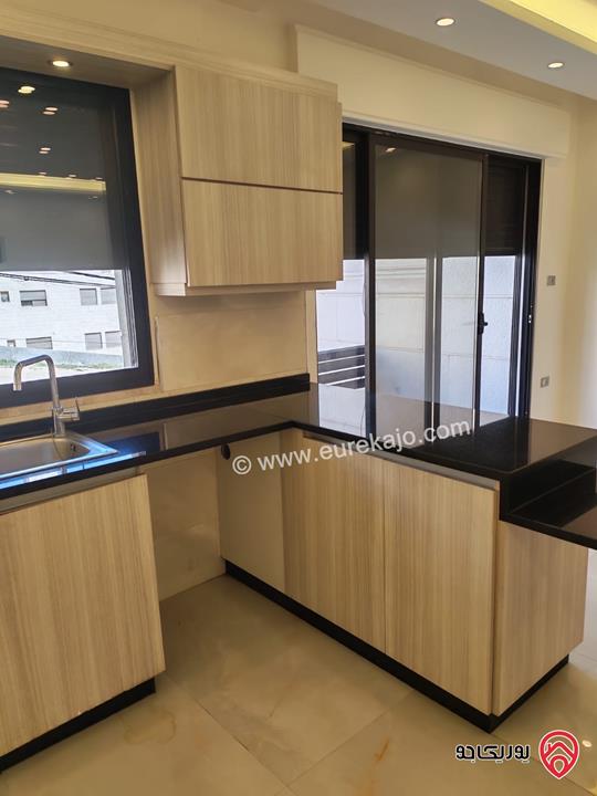 شقة طابق أول مساحة 100م للايجار في عمان - الجبيهة 