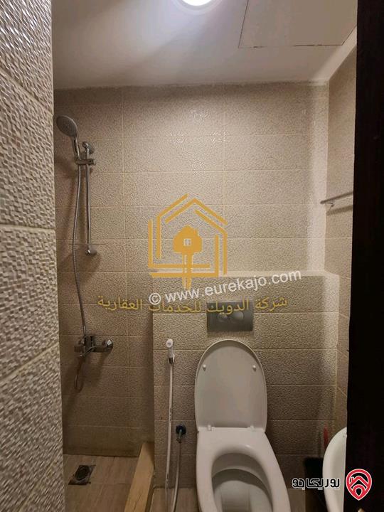 شقة مفروشة طابق شبه ارضي مساحة 90م للإيجار في عمان - دير غبار 