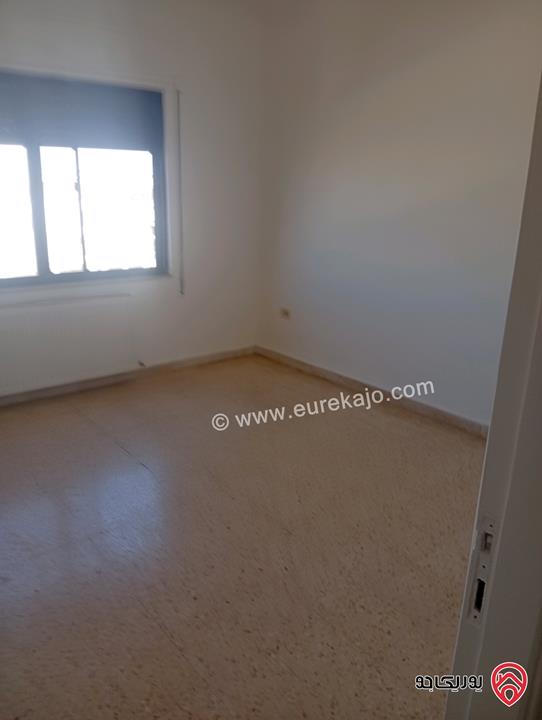 شقة فارغة مساحة 160م للايجار في عمان - ام اذينة