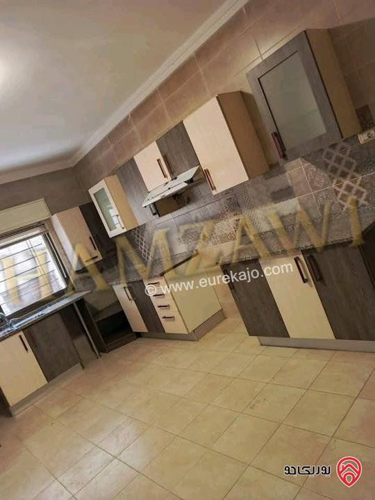 شقة فارغة طابق أرضي مساحة 220م داخلي و 50م خارجي للايجار في عمان - البنيات 