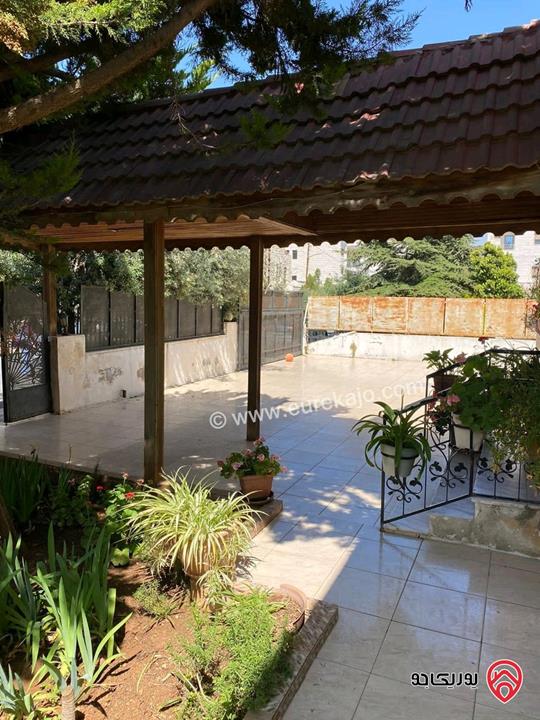 فيلا مستقلة مساحة 450م على أرض 775م للبيع في عمان - الجندويل