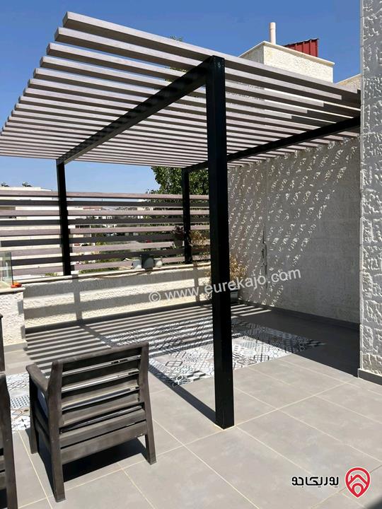 روف مساحة 140م داخلي و 40م خارجي للبيع في الفحيص