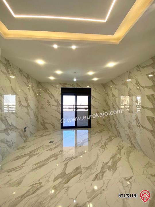 شقة مميزة دوبلكس مساحة 212م للبيع في عمان - منطقة ابو علندا اسكان الكهربا 