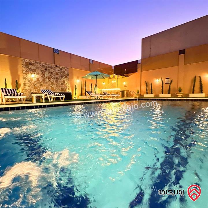 شاليه مفروش فاخر مساحة الأرض 288م والبناء 147م للبيع في البحر الميت