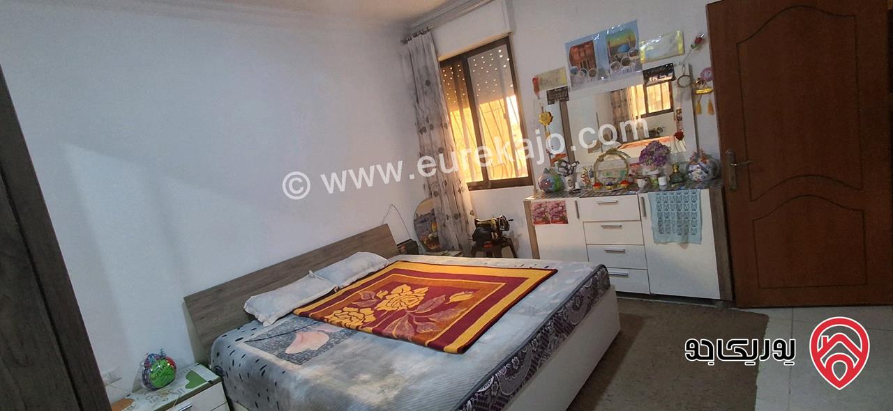 شقة أرضية مرتفعة مساحة 150م للبيع في عمان - طبربور