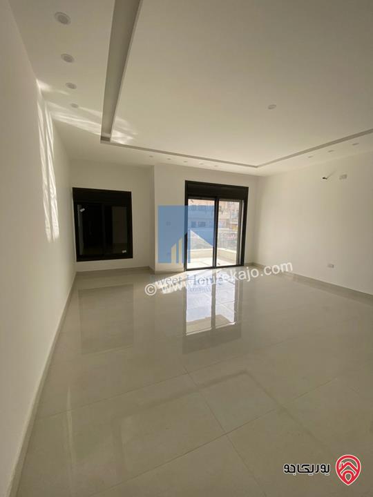 شقة فاخرة للبيع في عمان - الجندويل قرب المتصرفية طابق اول 170م تشطيب سوبر ديلوكس لم تسكن بسعر مغري