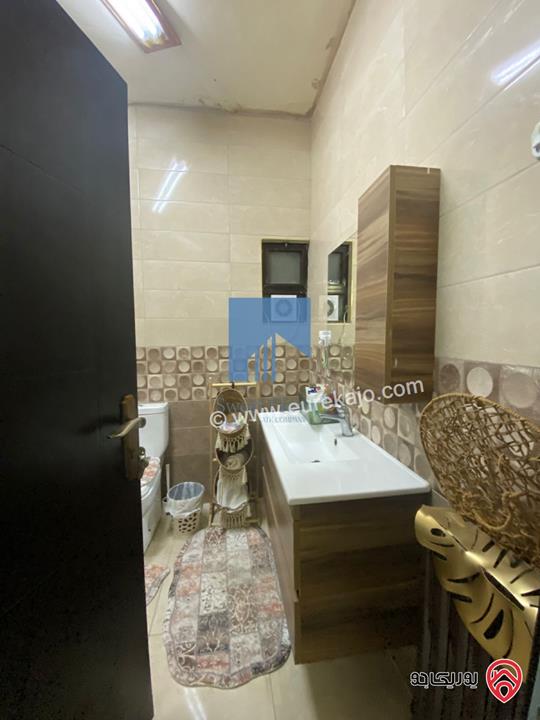 شقة مفروشة طابق ثاني 177م مع حديقة وترس 100م للبيع في عمان - تلاع العلي