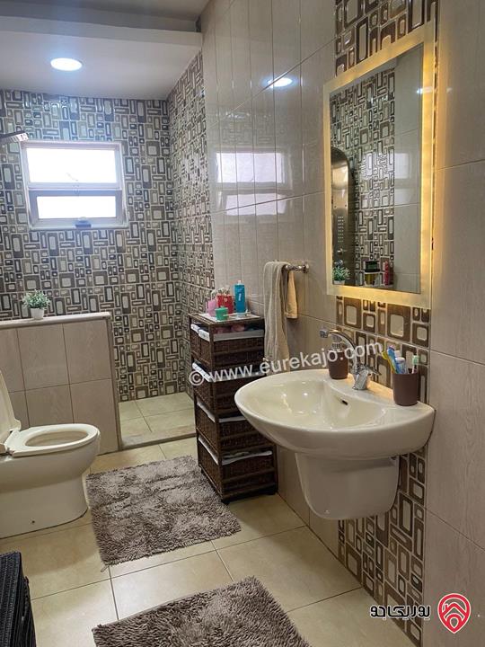 شقة مساحة 192م طابق ثالث دوبلكس للبيع في عمان - جبل عمان 