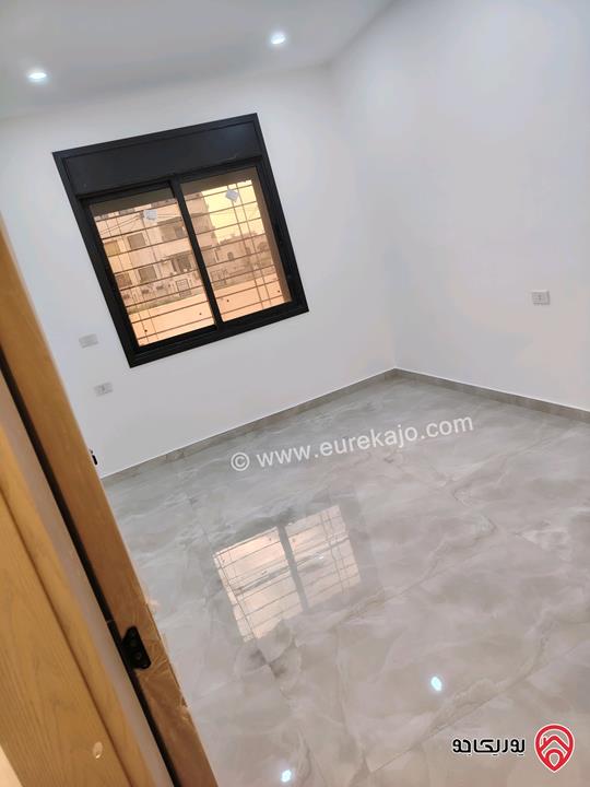 شقة طابق أرضي مساحة 140م للايجار في اربد - حواره