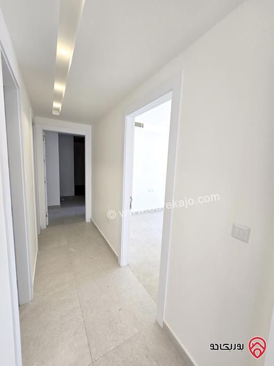 شقة مساحة 130م طابق أول للبيع جديدة و فخمة في عمان - عبدون 