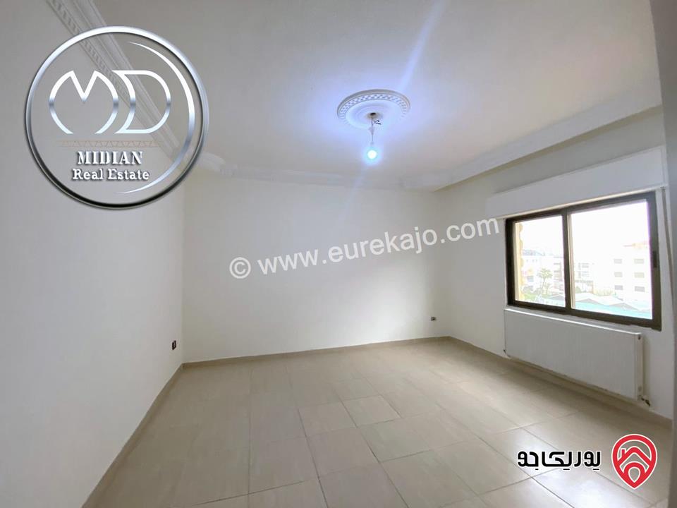 شقة فارغة للايجار في عمان - ام السماق مساحة 170م طابق اول تشطيبات سوبر ديلوكس بسعر مميز جداً