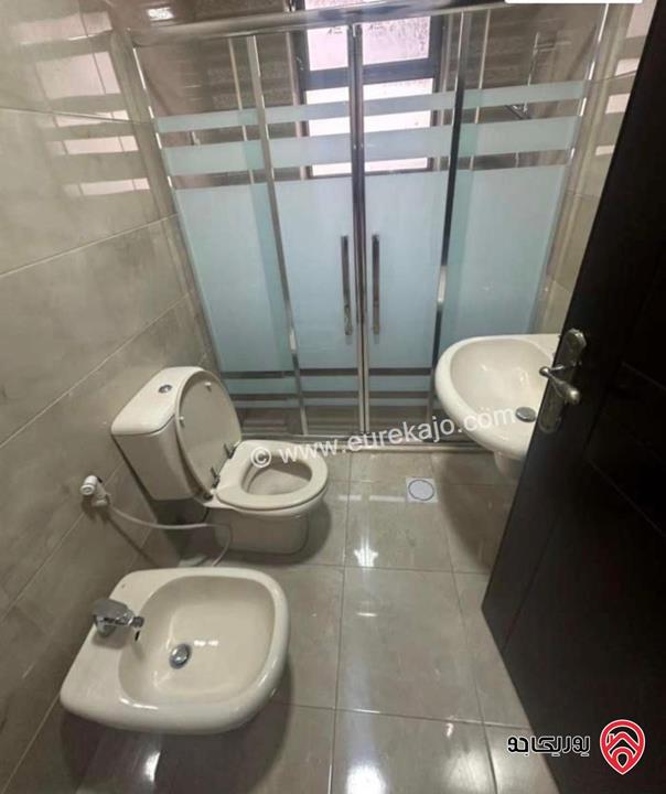 شقة طابق ثالث مساحة 180م للايجار في عمان - خلدا