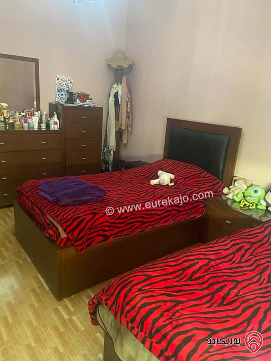 شقة طابق ثاني مساحة 200م للبيع في عمان - طبربور