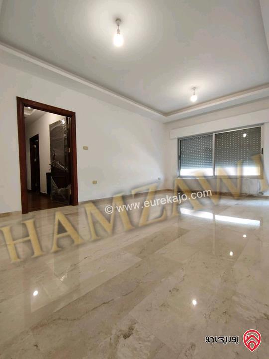 شقة مساحة 240م طابق ثاني للايجار في عمان - ضاحية النخيل طريق المطار 