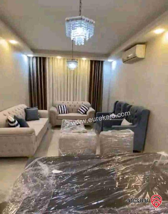 شقة فارغة مساحة 100م طابق أول للايجار للعرسان او عائلة صغيرة في عمان - الرابية 