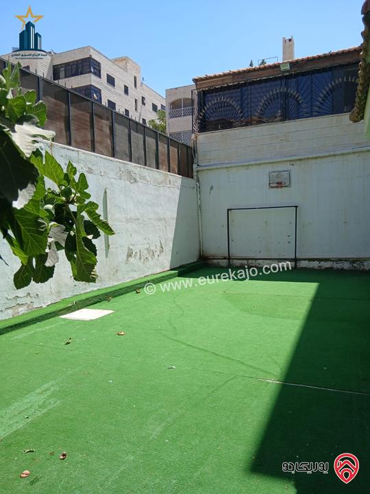 فيلا فاخرة مساحة 670م على أرض 1 دونم للبيع في عمان - ضاحية الرشيد