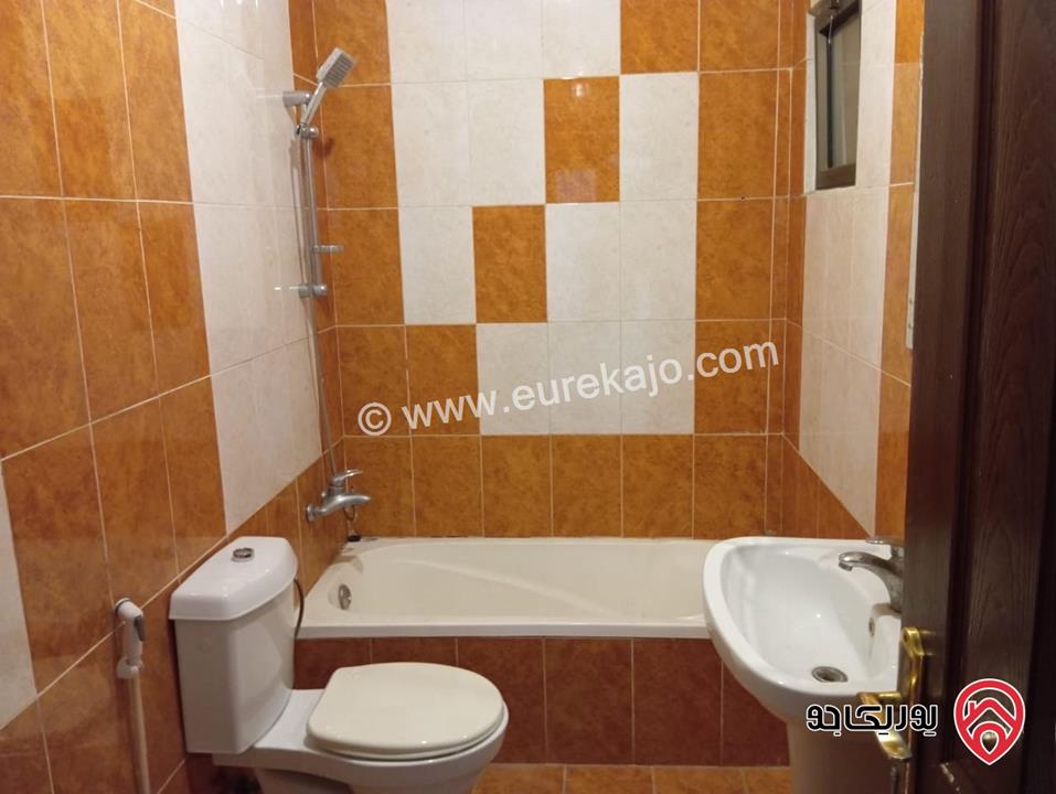 شقة شبه أرضية مساحة 160م للايجار في عمان - الجبيهة حي المنصور