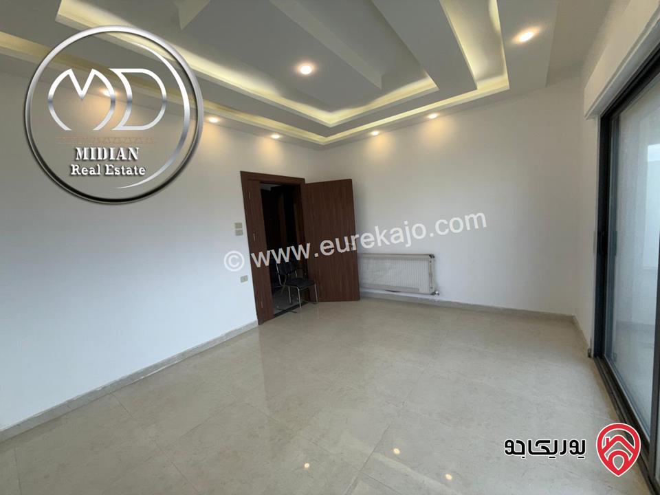 شقة دوبلكس جديدة للبيع طابق أخير مع رووف في عمان - ضاحية الرشيد مساحة 190م مع تراسات اطلالة جميلة بسعر مميز