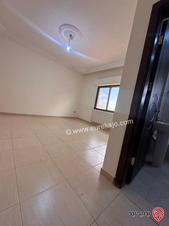 شقة طابق أرضي مساحة 175م للايجار في عمان - ام السماق 