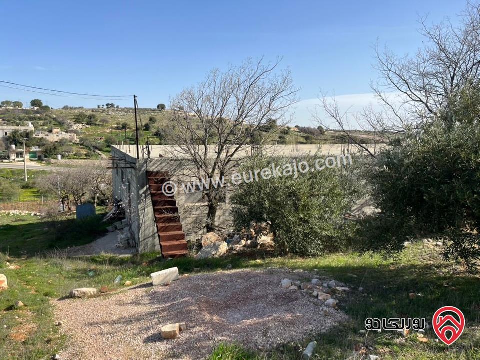 أرض مساحة 4 دونم و 500م للبيع في عجلون - صخره