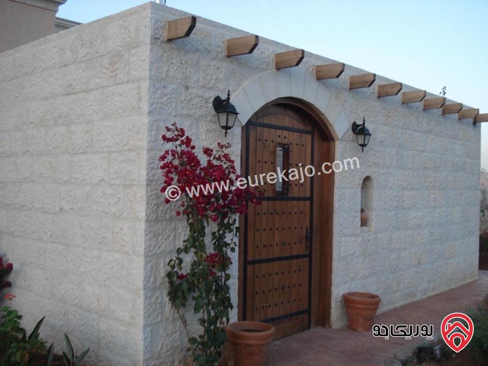 مزرعة مساحة الأرض 4 دونم و 500م والبناء 100م للبيع في الزرقاء - منطقة بيرين 