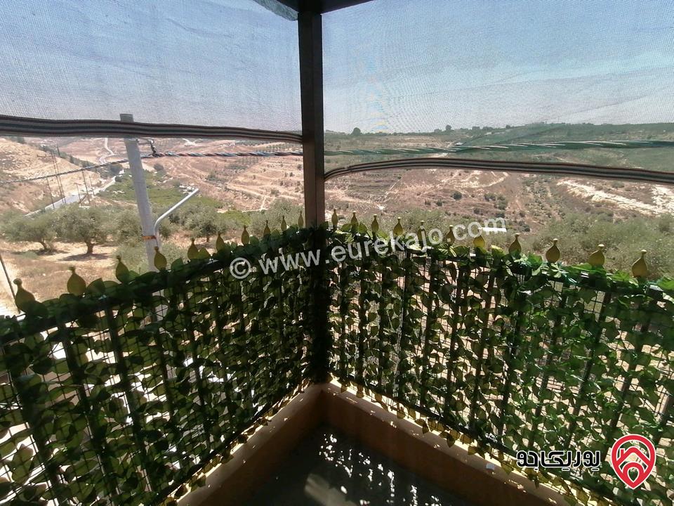 مزرعة ومنتجع مساحة الأرض 3 دونم و 700م والبناء 250م للبيع في اربد - كفر سوم قوشان مستقل استثمارية وسكنية