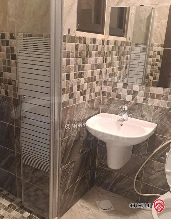 شقة فارغة مساحة 90م للايجار في عمان - السابع للعرسان او عائلة صغيرة 