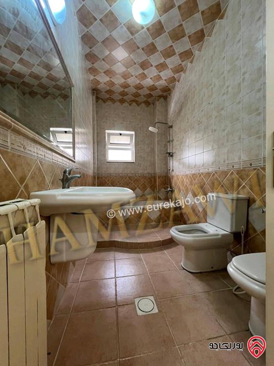 شقة ديلوكس طابق اول مساحة 230م للايجار في عمان - خلدا