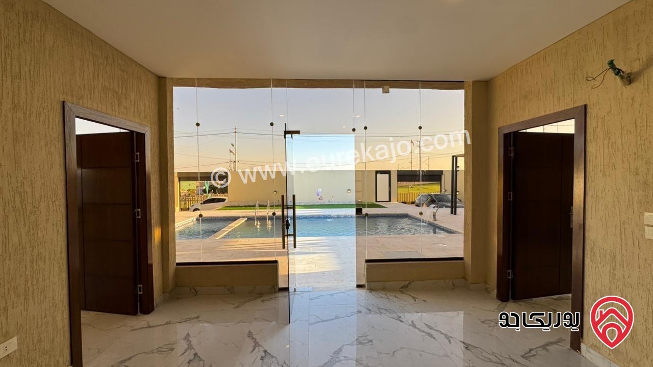 مزرعة داخل كومباوند مغلق مساحة البناء 100م على أرض 500م للبيع في عمان - طريق المطار خلف جامعة الاسراء بالقرب من الشحن الجوي