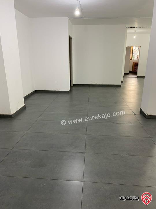 مكتب تجاري طابق أول مساحة 85م للايجار في عمان - خلدا