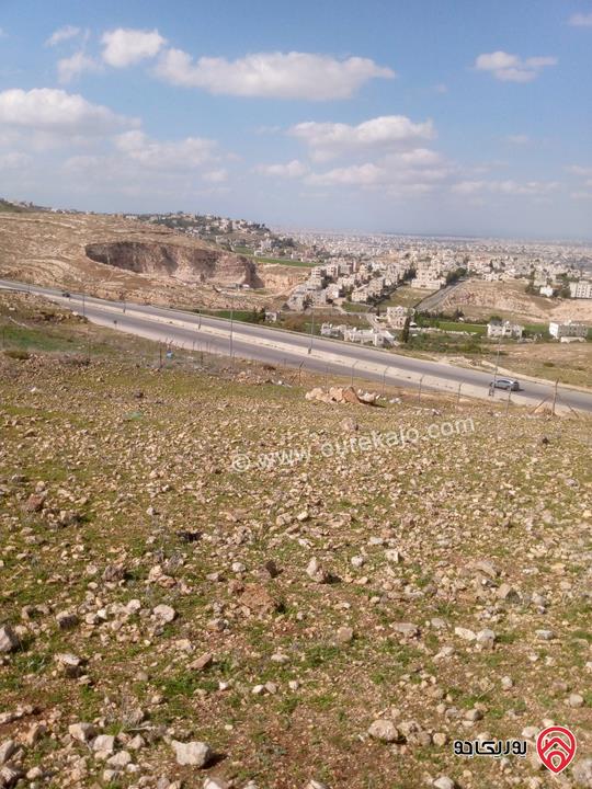أرض مساحة 987م للبيع في اربد - الحصن حوض خلايا وادي العين ومن المالك