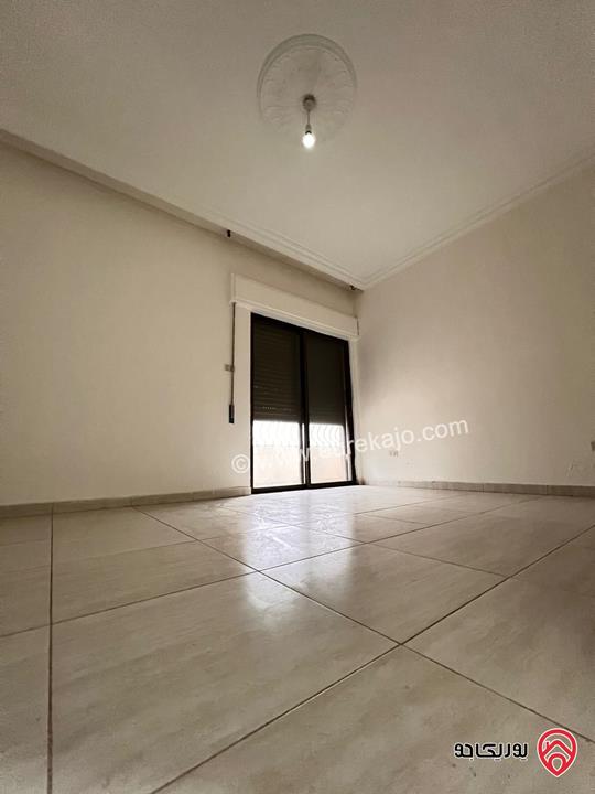 شقة طابق أول مساحة 230م للايجار في عمان - دابوق