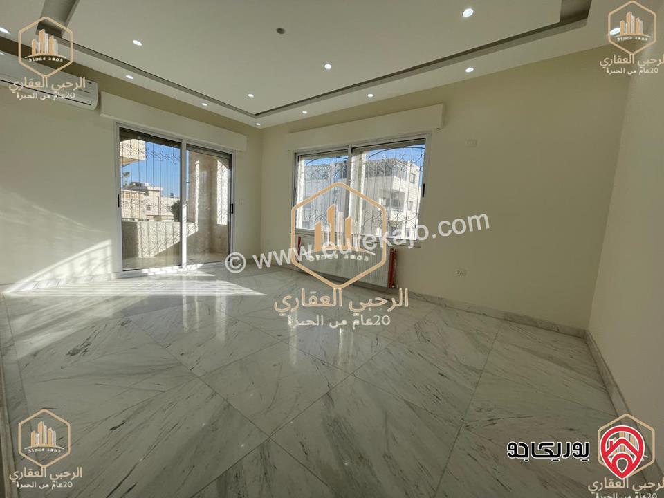 شقة طابق ثاني مساحة 190م للايجار في عمان - الرابية