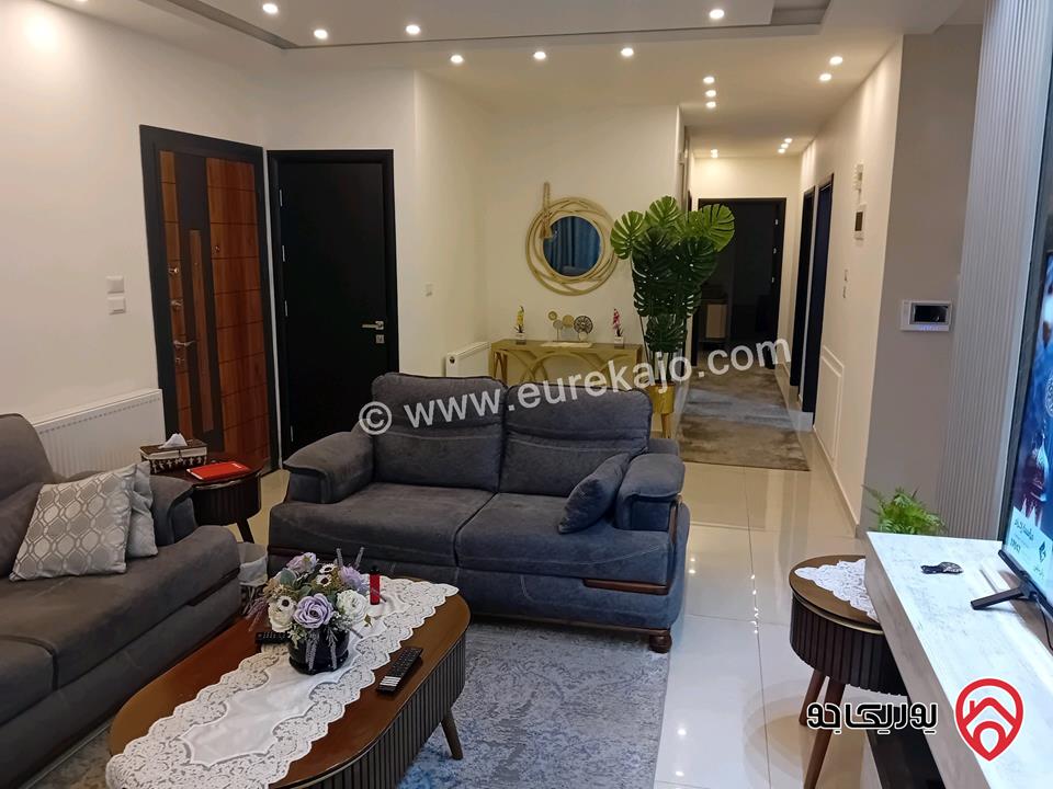 شقة طابق ثالث مع روف مساحة 189م + 50م ترس اجمالي 249م للبيع في عمان - الجبيهة ام زويتينة 