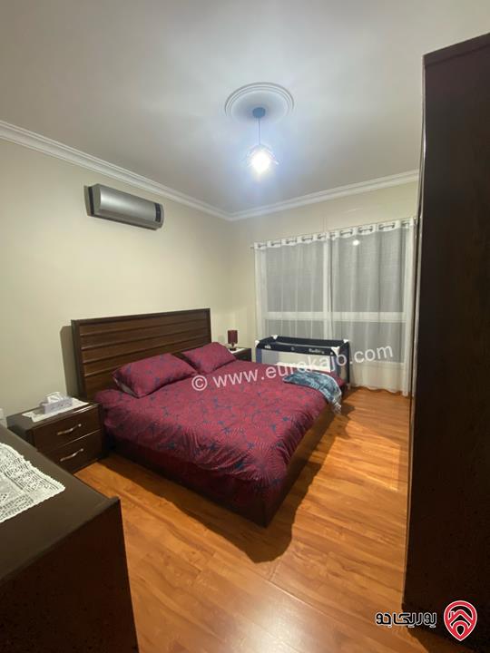 شقة طابق ثالث مساحة 195م للبيع في عمان - الشميساني 