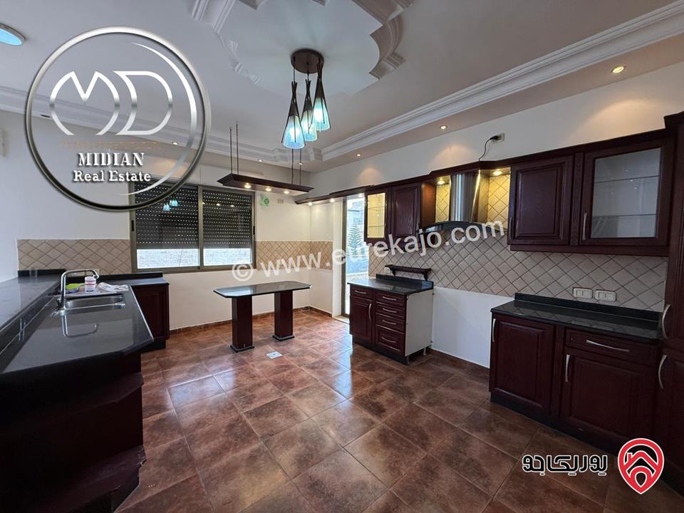 شقة فارغة للايجار في عمان - خلدا مساحة 200م طابق ثاني تشطيبات سوبر ديلوكس اطلالة جميلة 