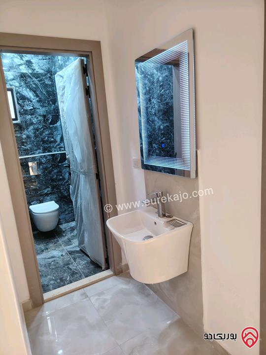 شقة طابق أرضي مساحة 140م للايجار في اربد - حواره