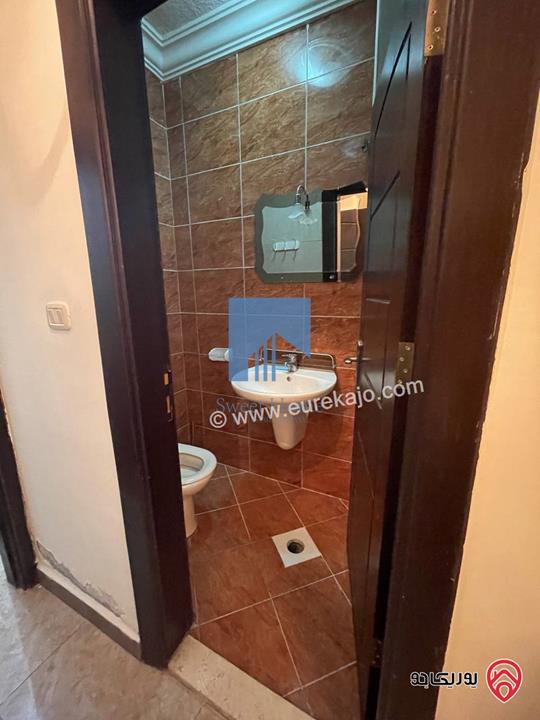 شقة مفروشة طابق اول 150م تشطيب سوبر ديلوكس للبيع في عمان - خلدا 