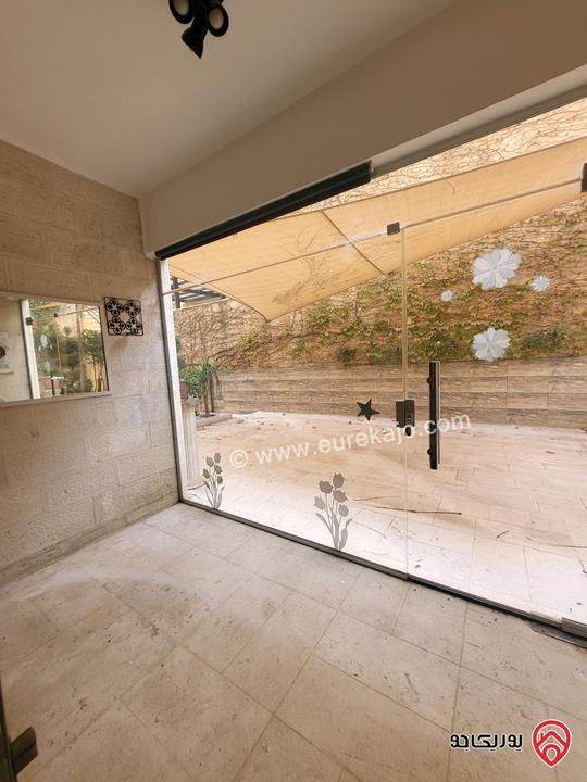 شقة مساحة 235م داخلي و 150م للبيع في عمان - الكرسي