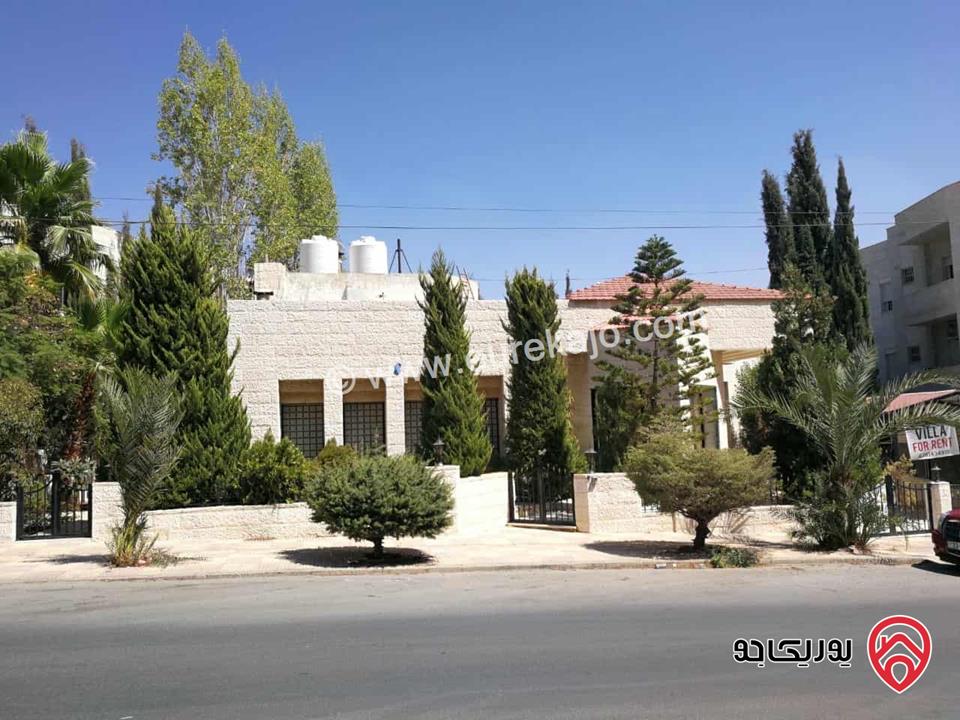 فيلا مساحة 360م على ارض 800م للإيجار في عمان - دير غبار 