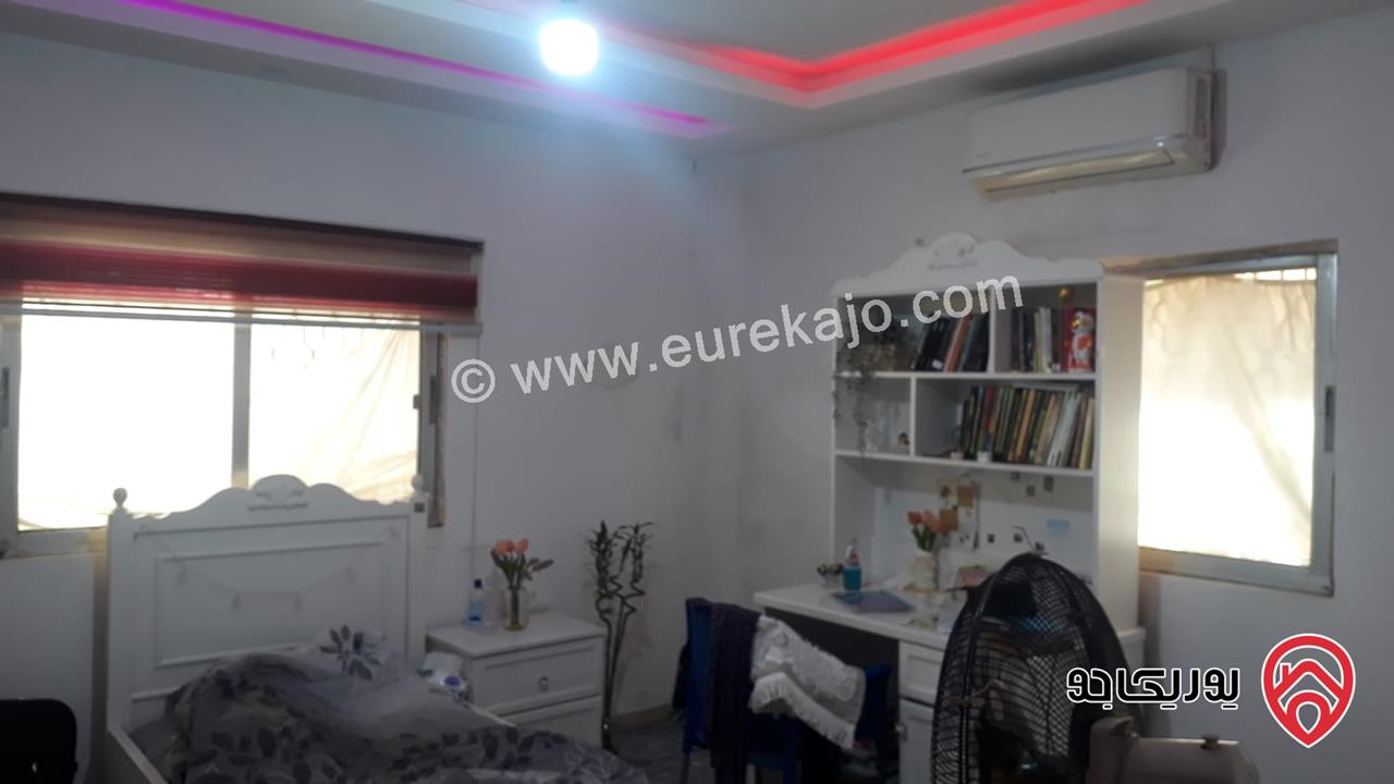 شقة طابقية طابق اخير مساحة 140م للبيع في عمان - جبل الاخضر  