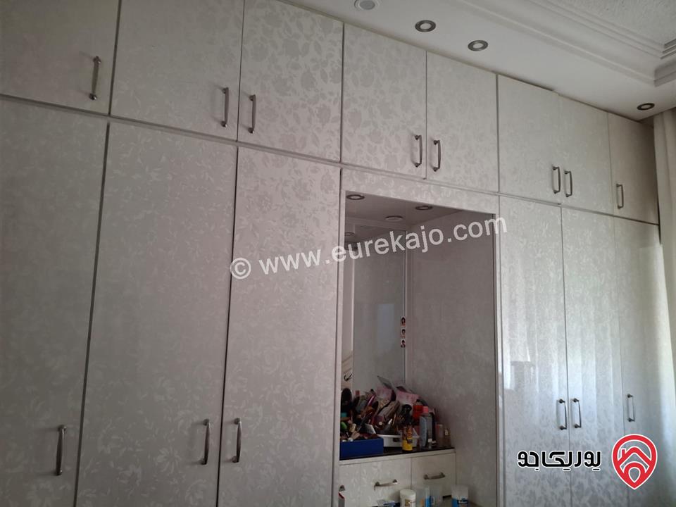 فيلا دوبلكس مساحة 200م على أرض 250م للبيع في عمان - طبربور 