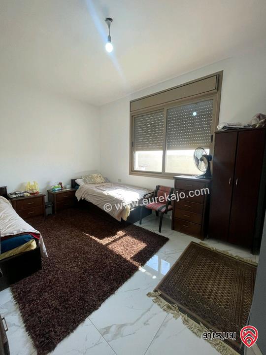 فلل مساحة 238م على أرض 500م للبيع في عمان - الطنيب طريق المطار