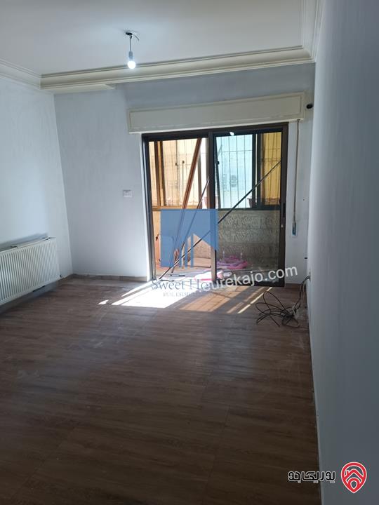 شقة مميزة للبيع في عمان - أم السماق مقابل روان كيك طابق ثالث 120م تشطيب سوبر ديلوكس بسعر مغري