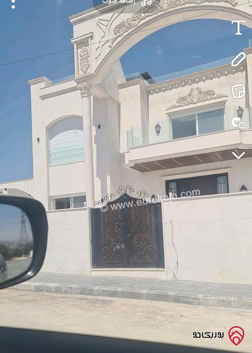 منزل مساحة 615م على أرض 750م للبيع في عمان -  بدر الجديدة - بلال